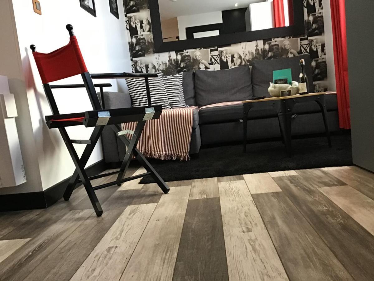 Appartement Cinema Video-Projecteur Et Garage Honfleur Zewnętrze zdjęcie