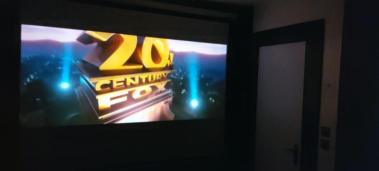 Appartement Cinema Video-Projecteur Et Garage Honfleur Zewnętrze zdjęcie